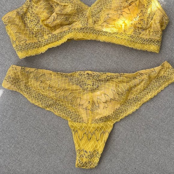 NWT HANRO Thong Panties - Size S, Bra available - Picture 1 of 5